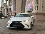 Lexus ES series, 2016-10