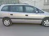 Opel Zafira, 2000-4