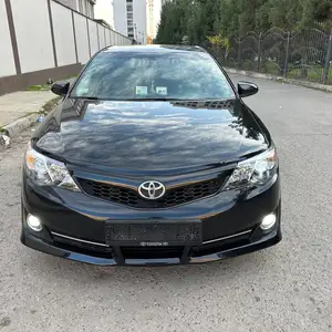 Toyota Camry, 2012