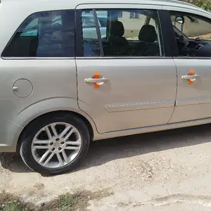 Opel Zafira, 2007