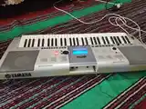 Синтезатор Yamaha PSR-E403-7