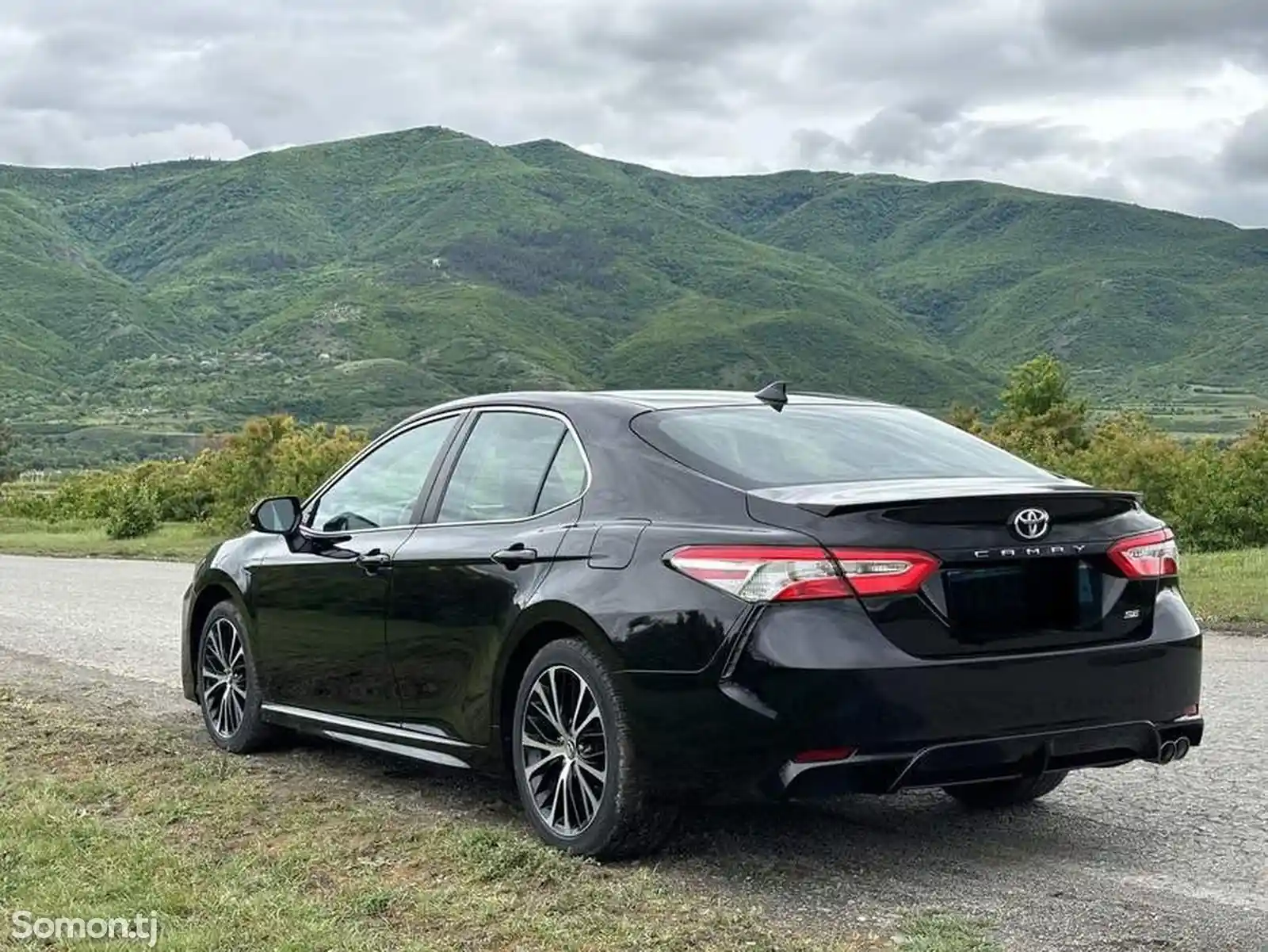 Toyota Camry, 2019-1