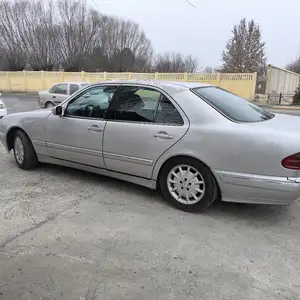 Mercedes-Benz E class, 2000