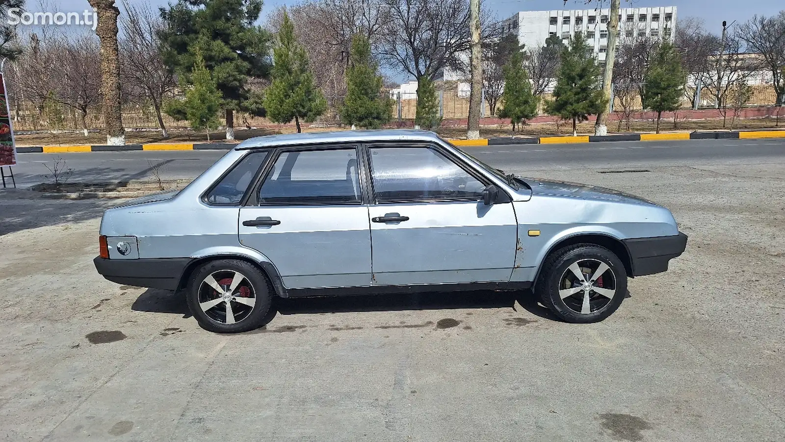 ВАЗ 21099, 2000-1