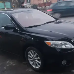 Toyota Camry, 2011