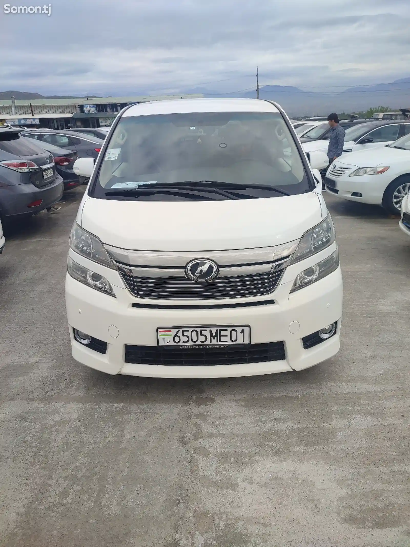 Toyota Vellfire, 2012-2