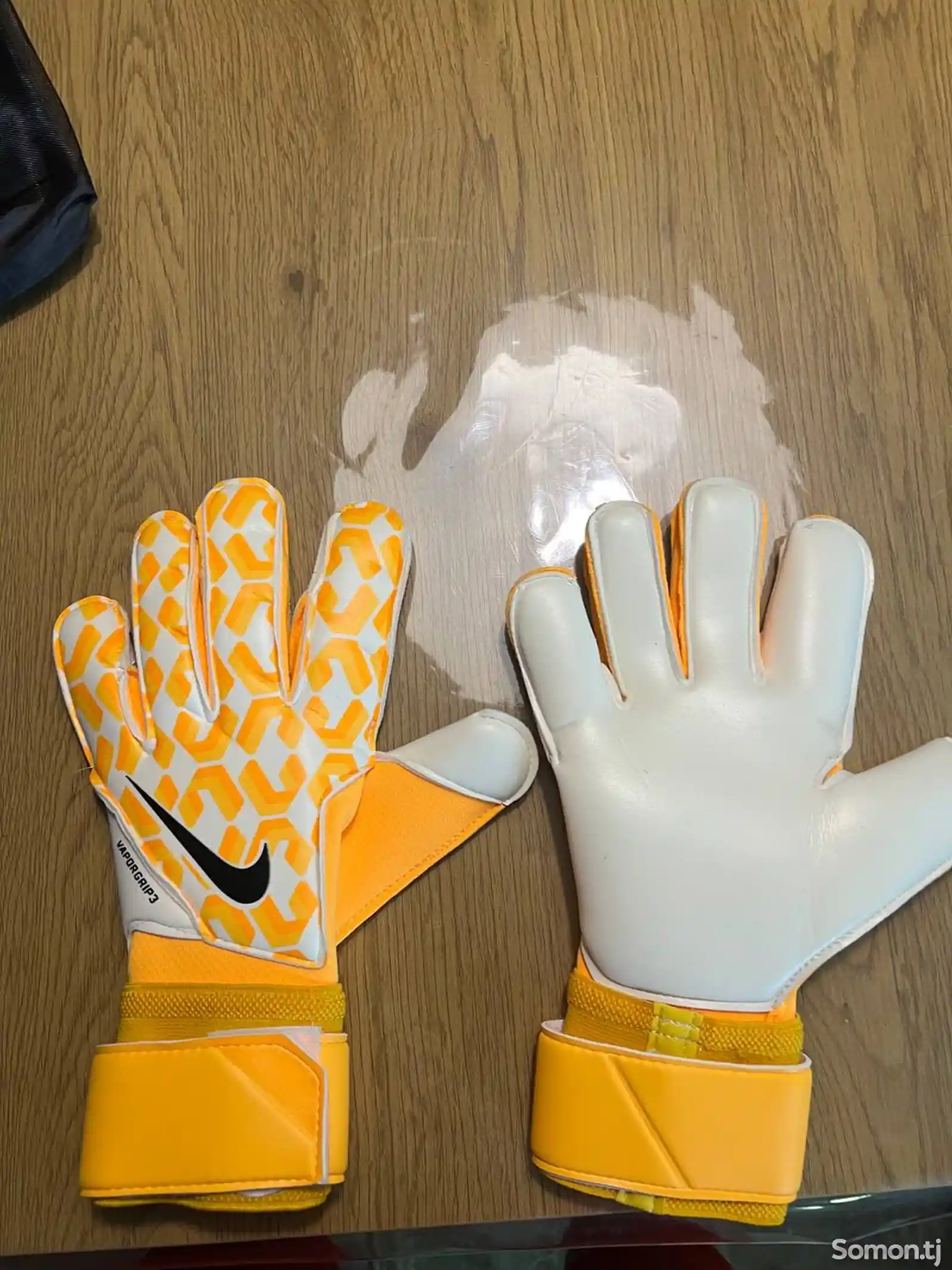 Вратарские перчатки Nike Vapor Grip 3-1