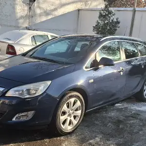 Opel Astra J, 2012