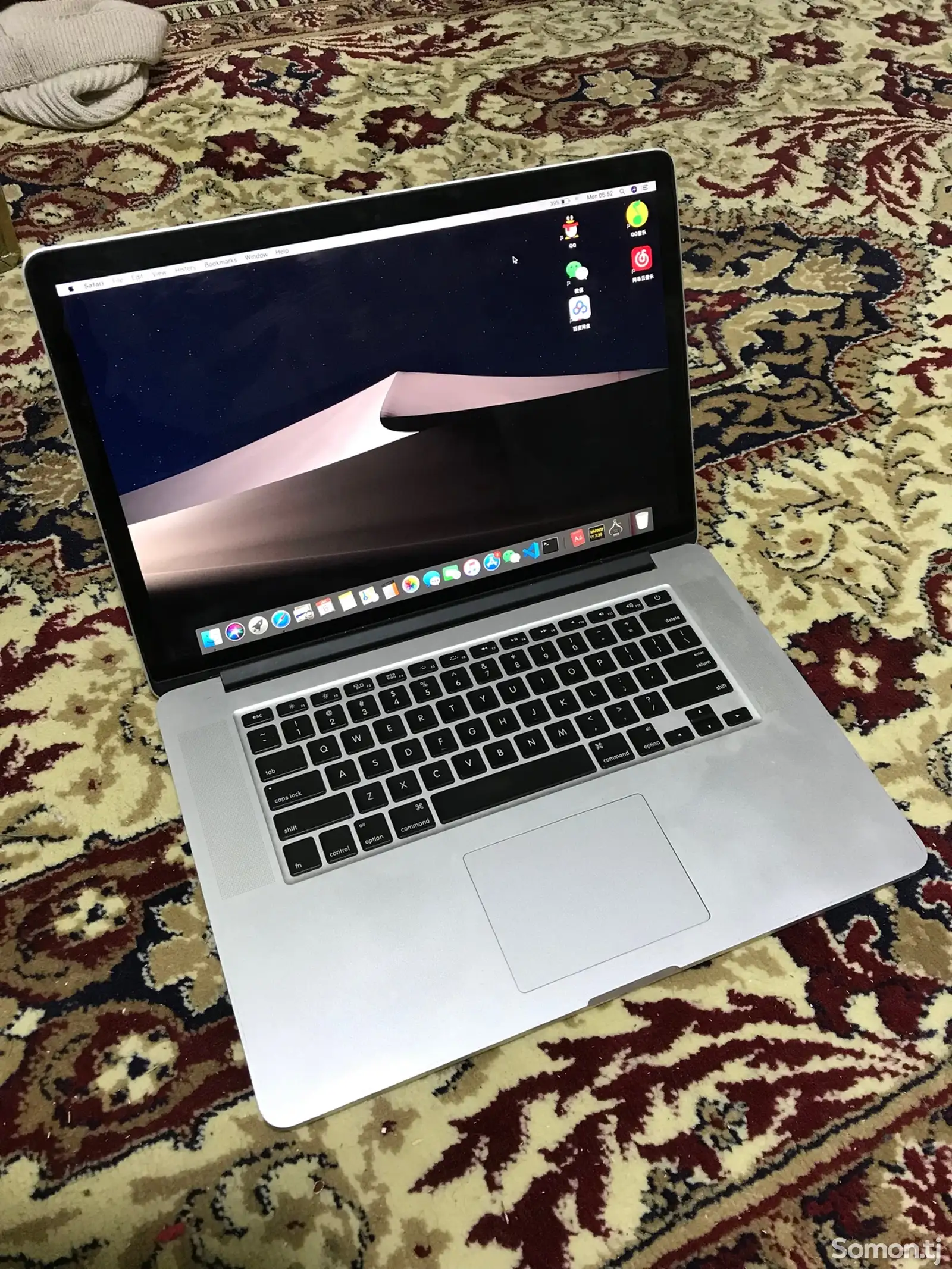 Ноутбук Macbook pro 15-1