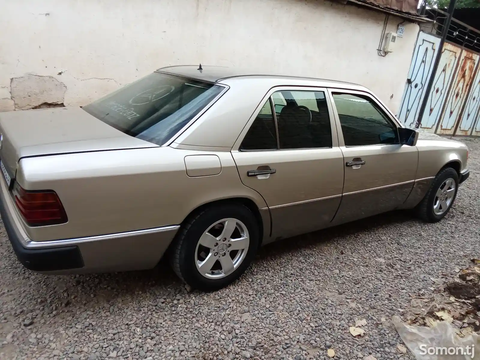 Mercedes-Benz E class, 1991-3