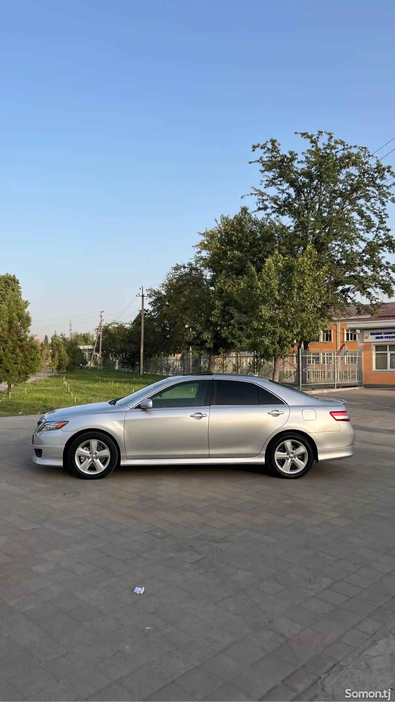 Toyota Camry , 2010-4