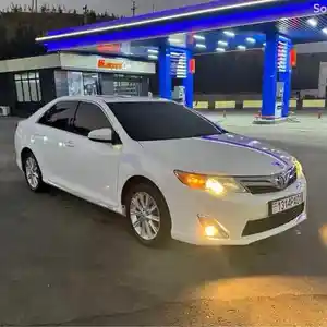 Toyota Camry, 2012