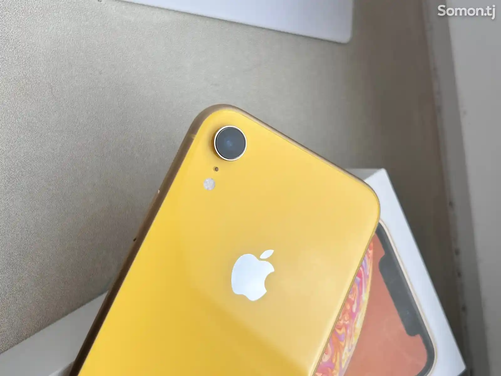 Apple iPhone Xr, 128 gb, Yellow-13