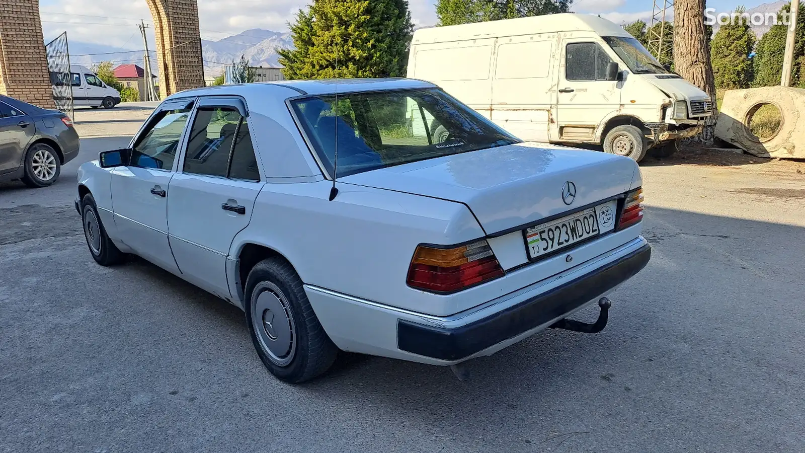 Mercedes-Benz W124, 1990-3