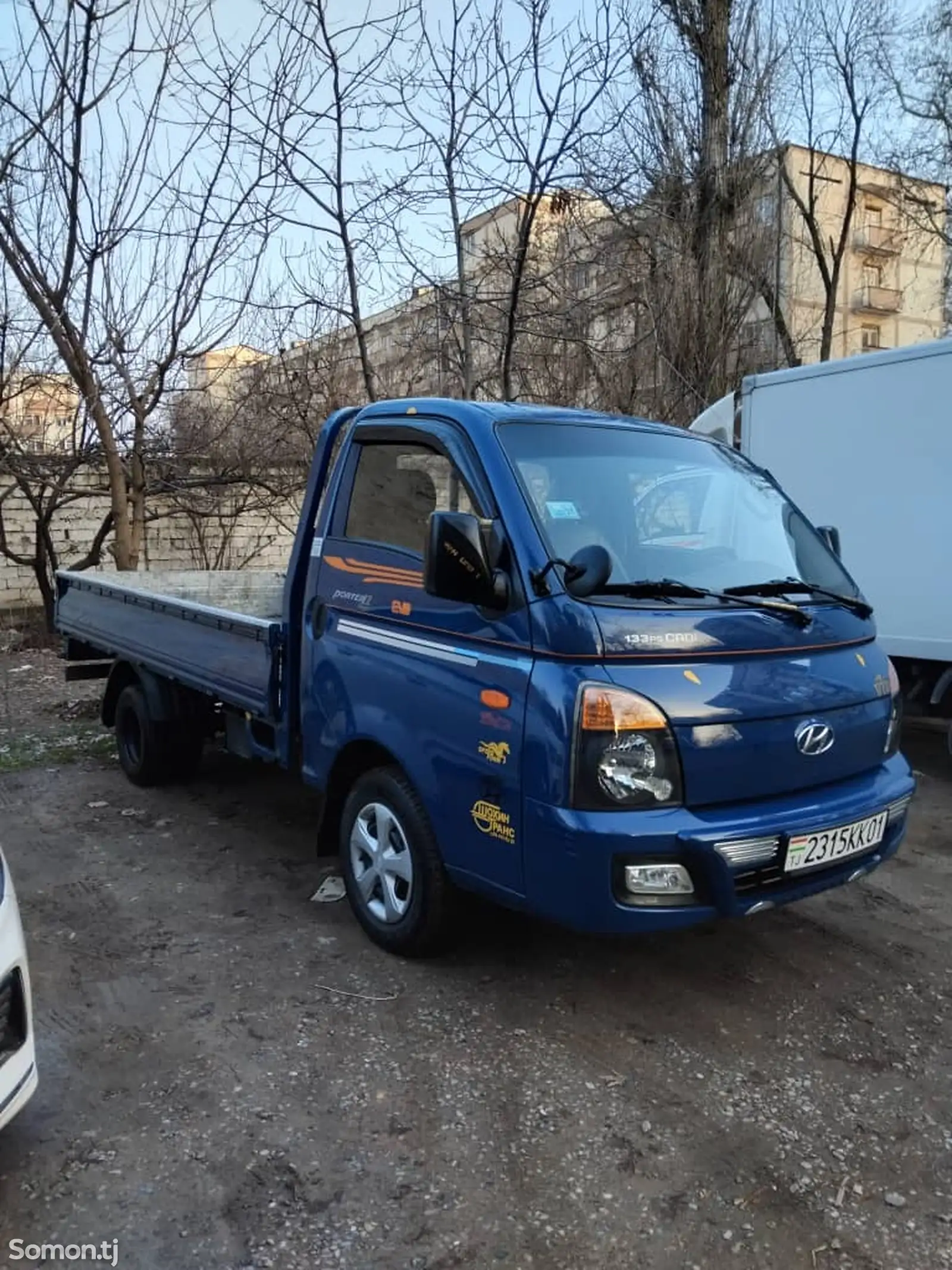 Бортовой автомобиль Hyundai Porter, 2015-1