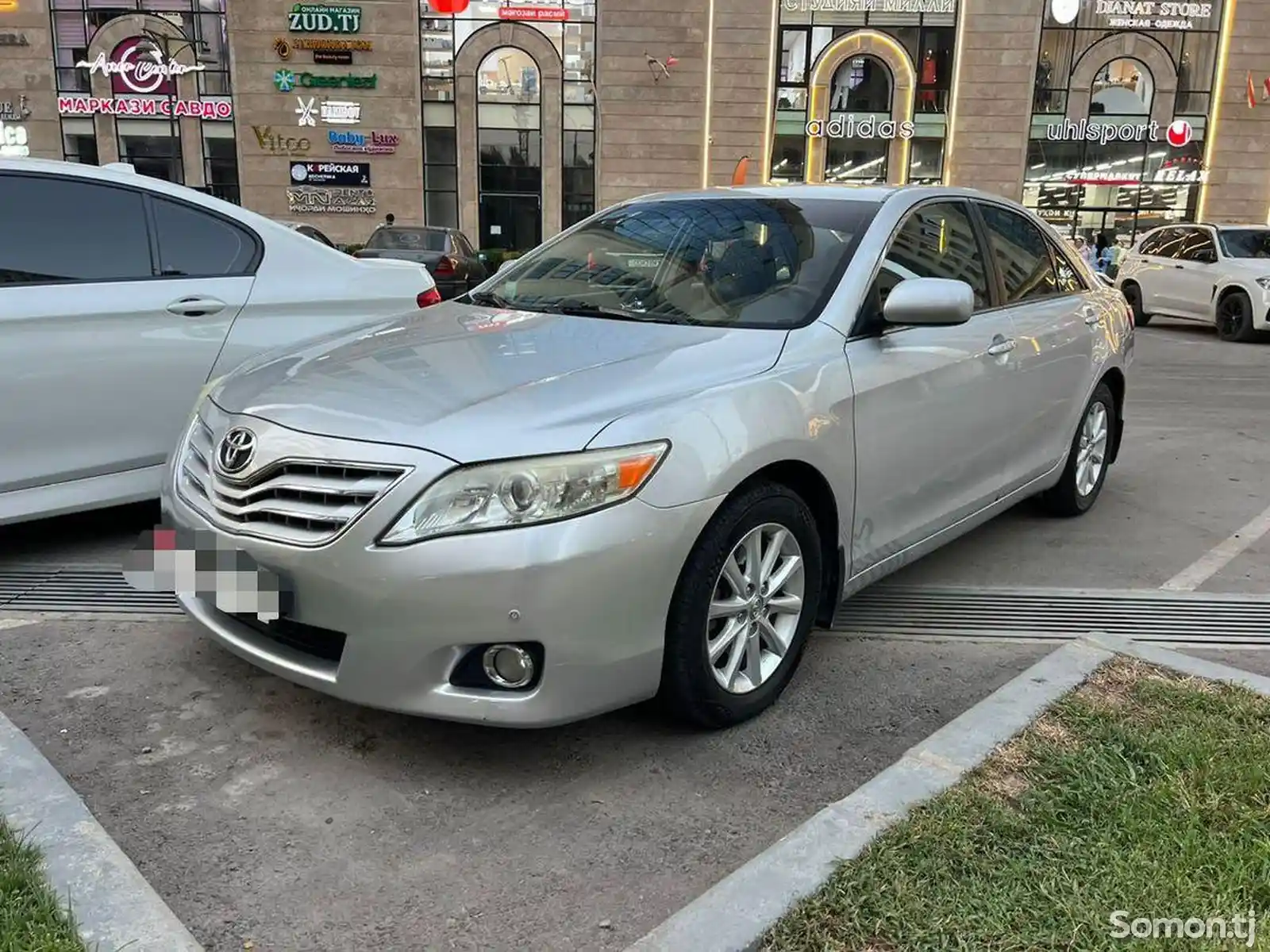 Toyota Camry, 2010-1