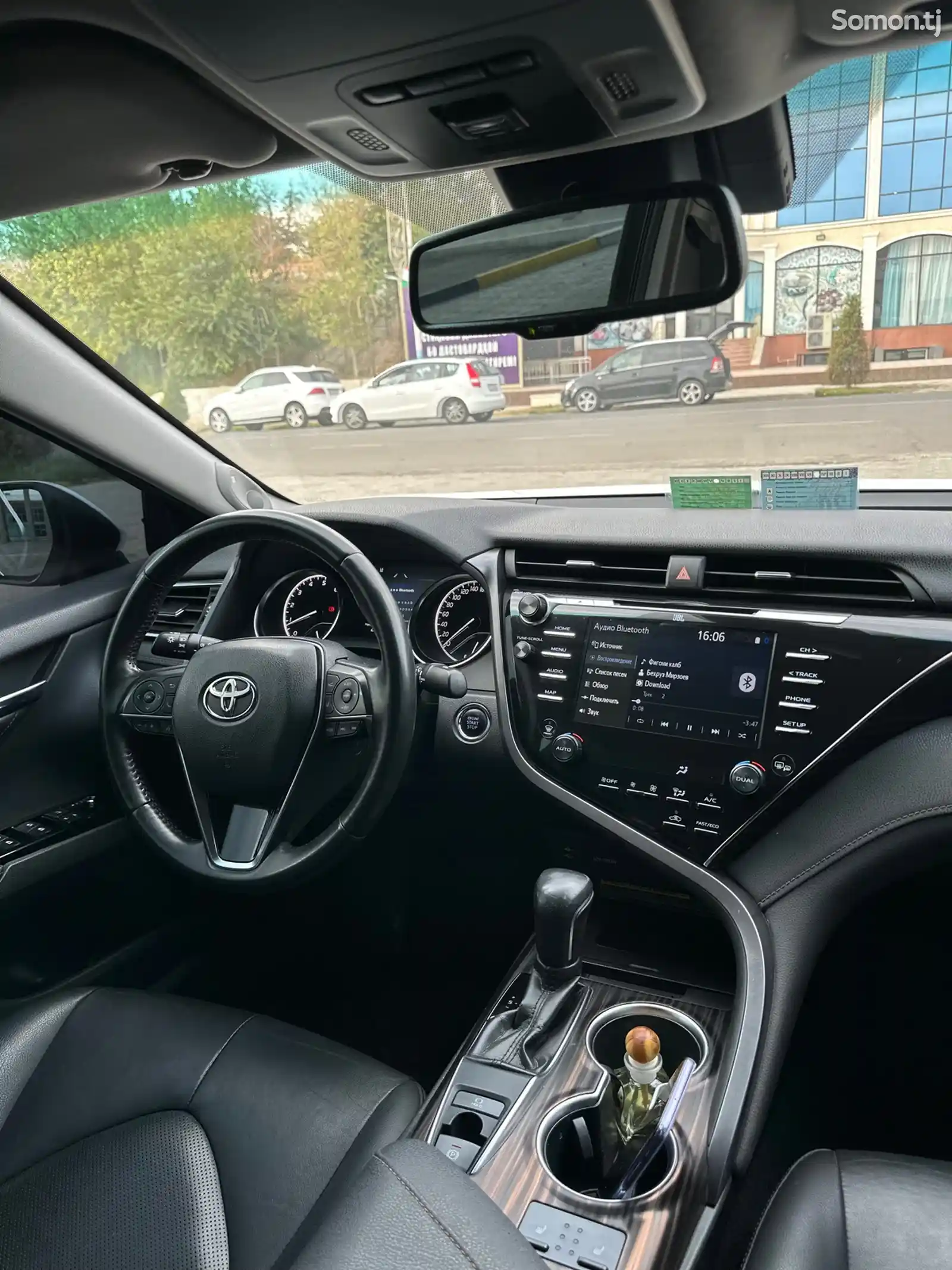 Toyota Camry, 2018-6