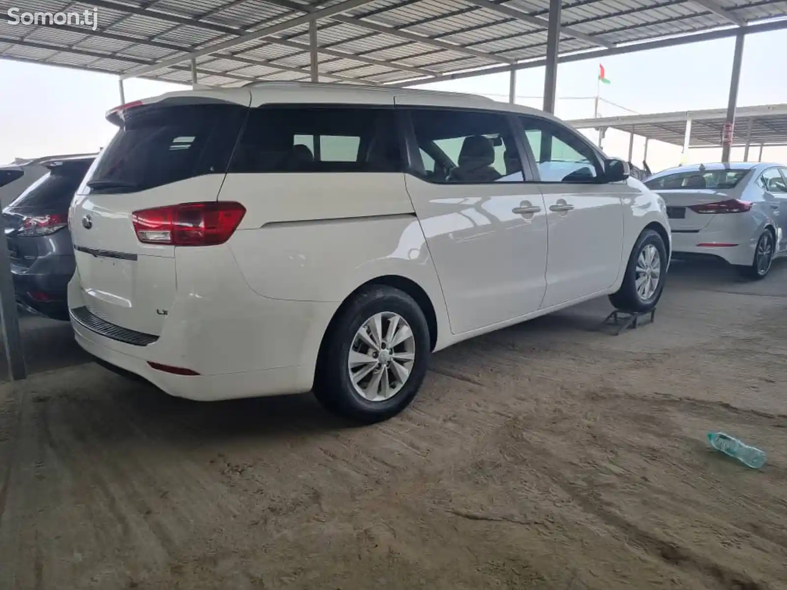 Kia Sedona, 2014-12