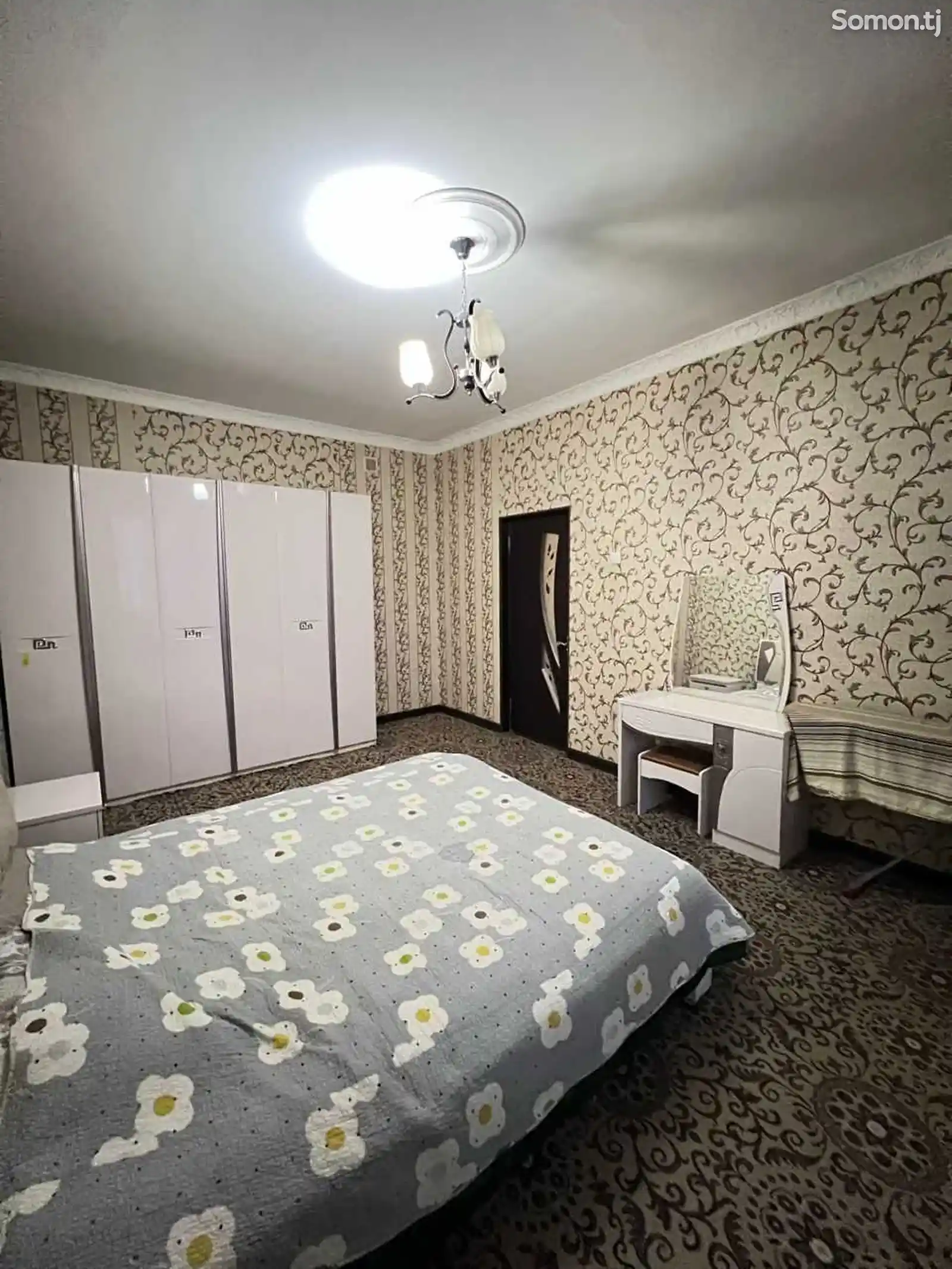 3-комн. квартира, 2 этаж, 100 м², Дом печати-2