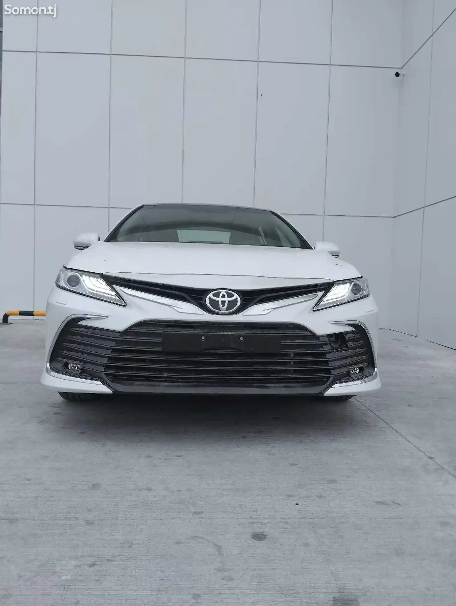 Toyota Camry, 2023-1