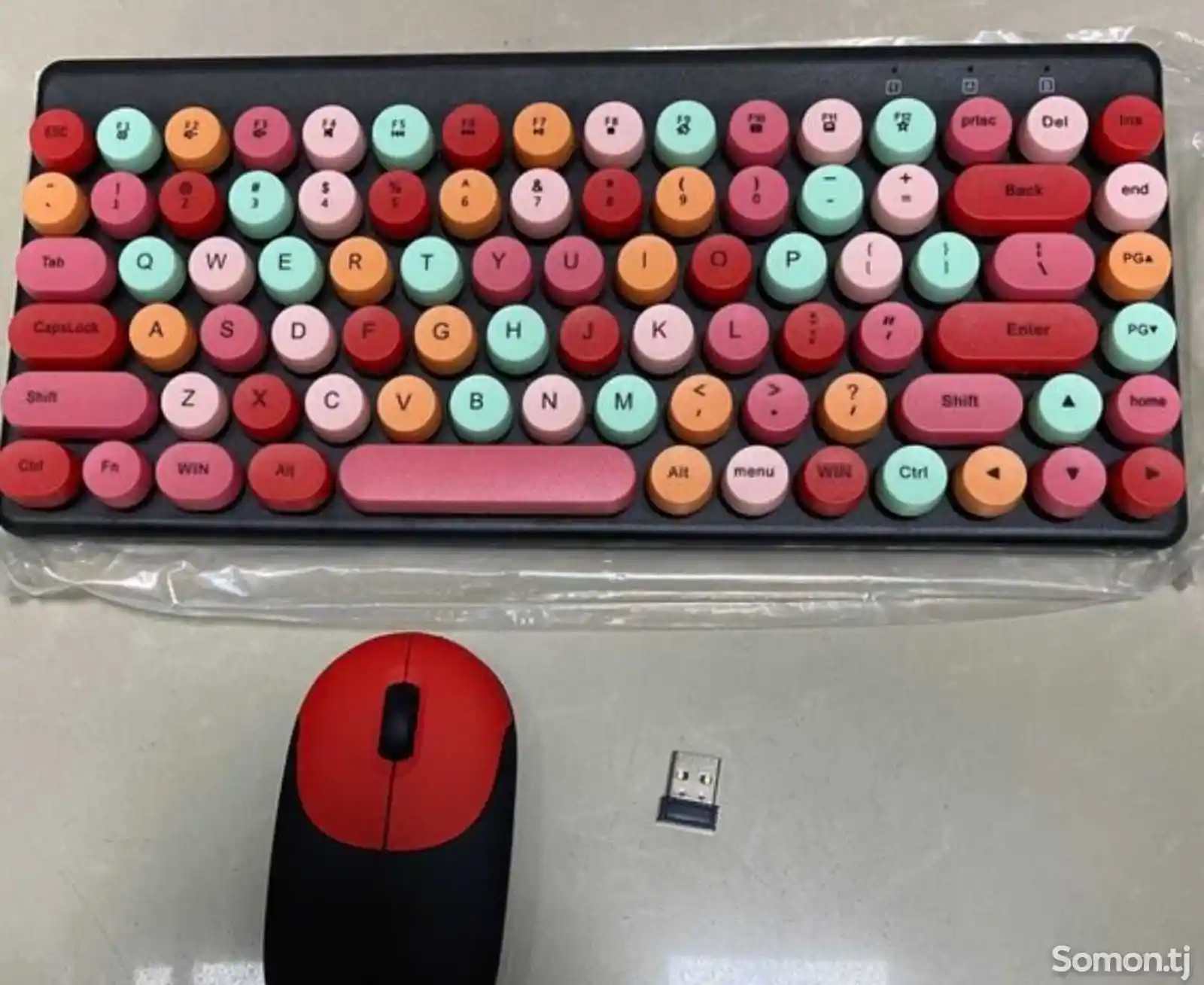 Цветная мини-беспроводная клавиатура и мышь-1