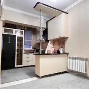 2-комн. квартира, 3 этаж, 70м², Дом печать