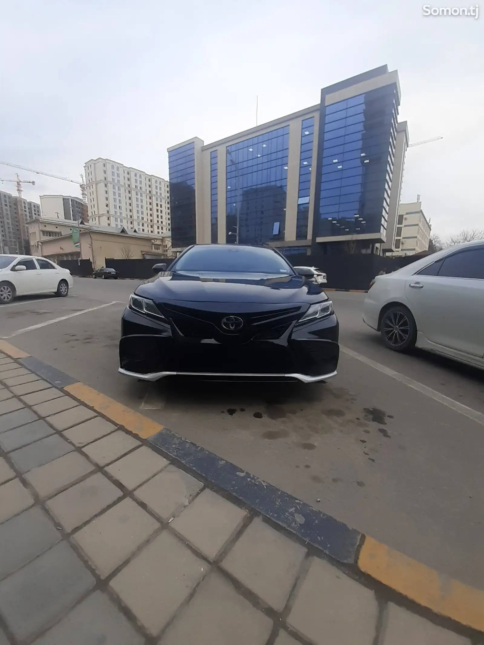 Toyota Camry, 2018-1