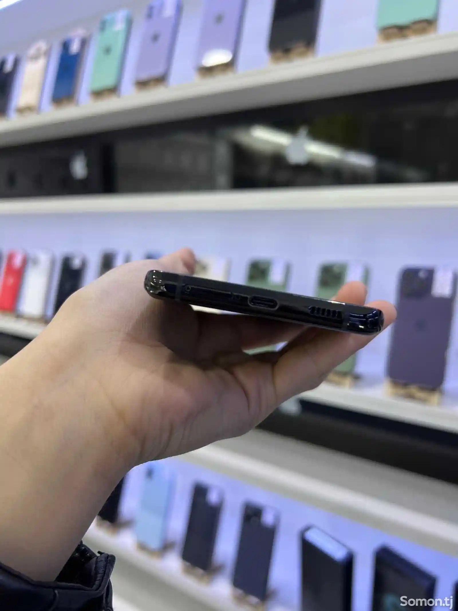 Samsung Galaxy S21 Ultra black-4