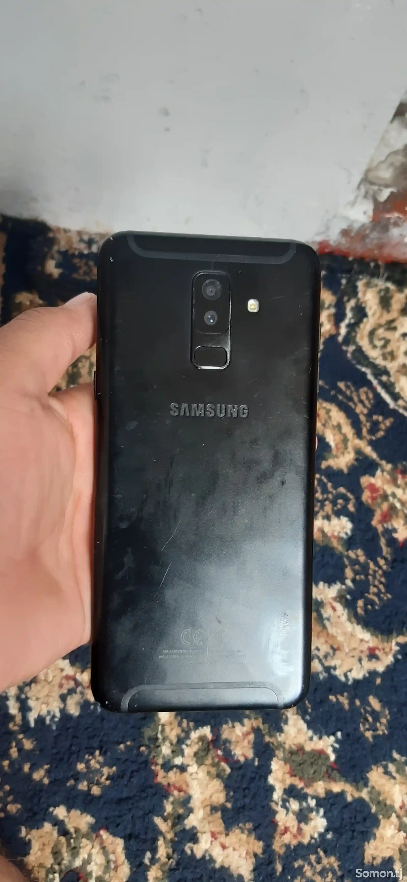 Samsung Galaxy A6+-2