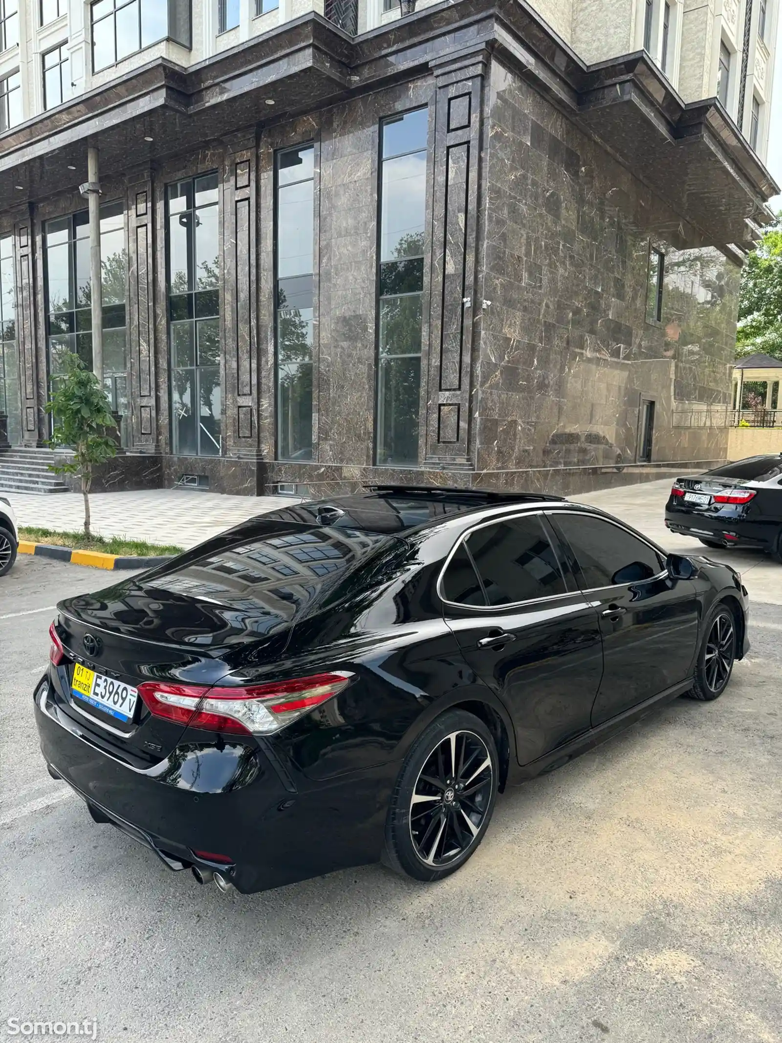 Toyota Camry, 2018-10