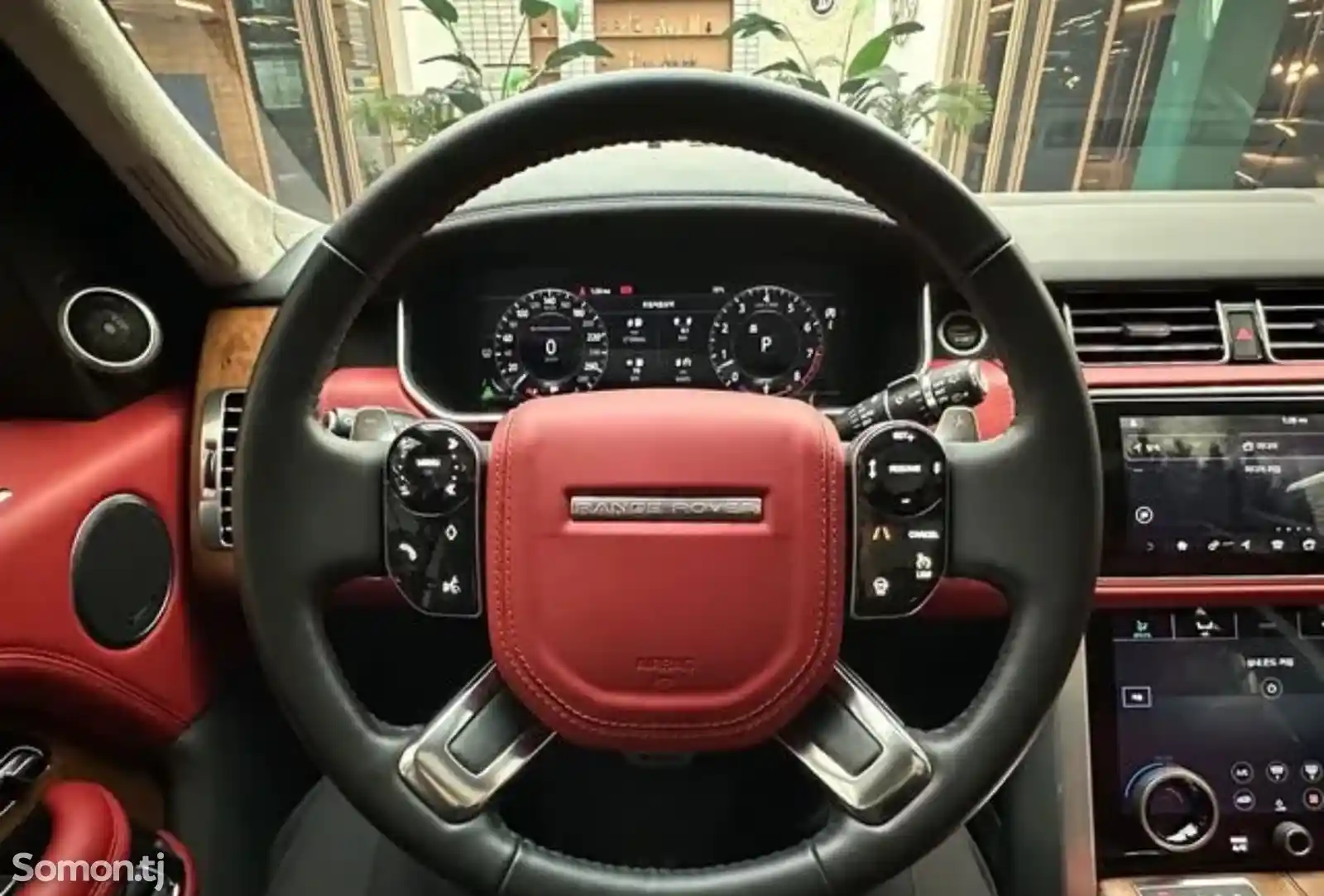 Land Rover Vogue, 2019-9