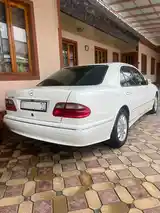 Mercedes-Benz E class, 2000-5