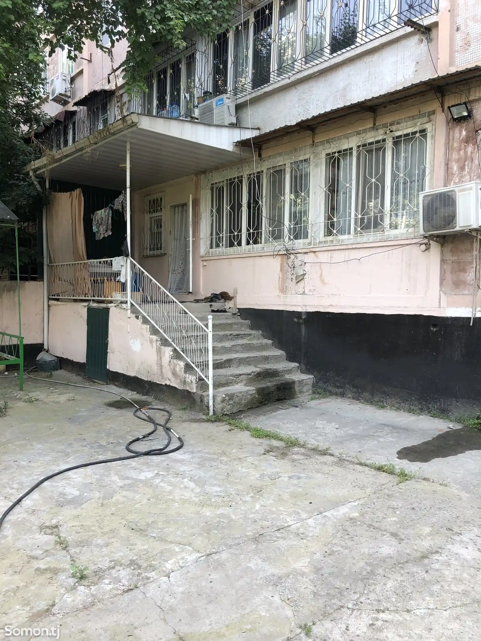 4-комн. квартира, 1 этаж, 85 м², 102 мкр-8