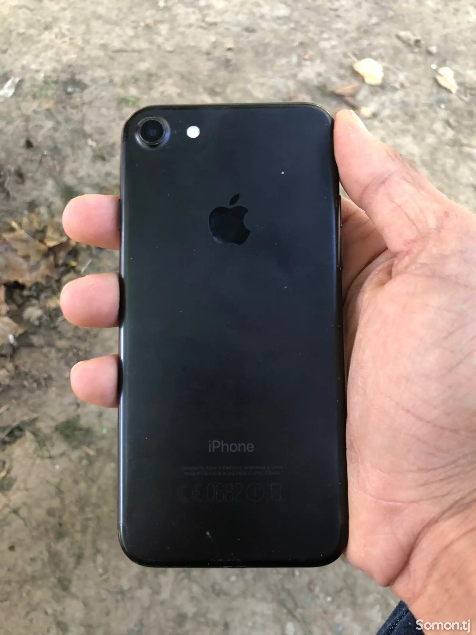 Apple iPhone 7-5