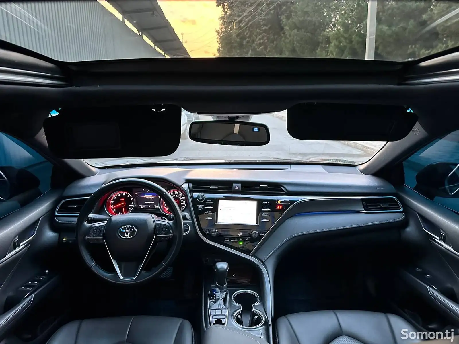 Toyota Camry, 2018-5