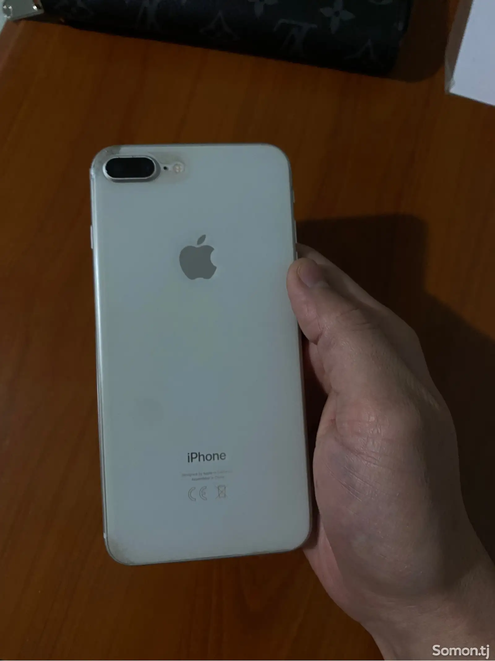 Apple iPhone 8 plus, 64 gb, Silver-1