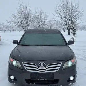 Toyota Camry, 2011