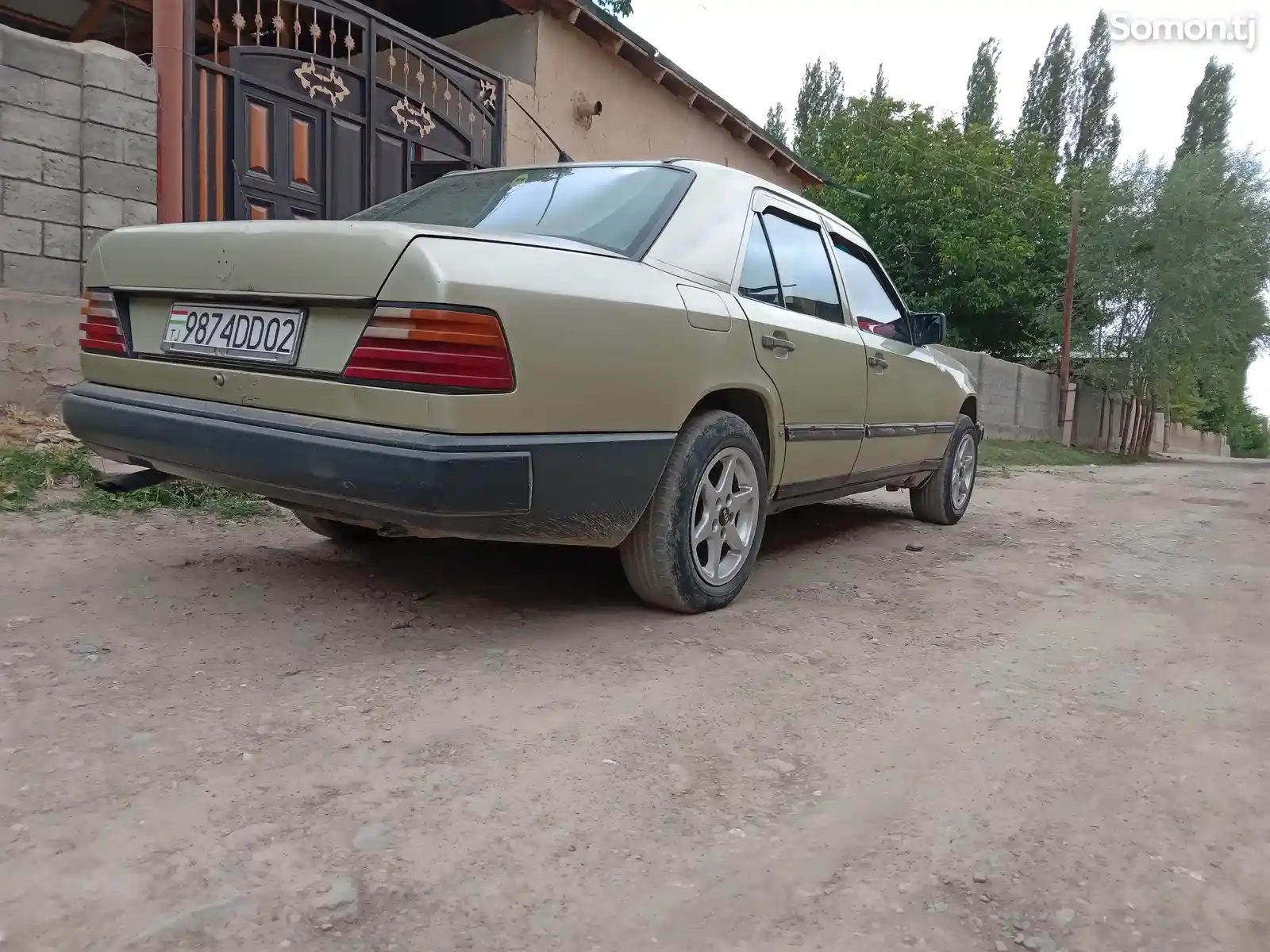 Mercedes-Benz W124, 1983-3