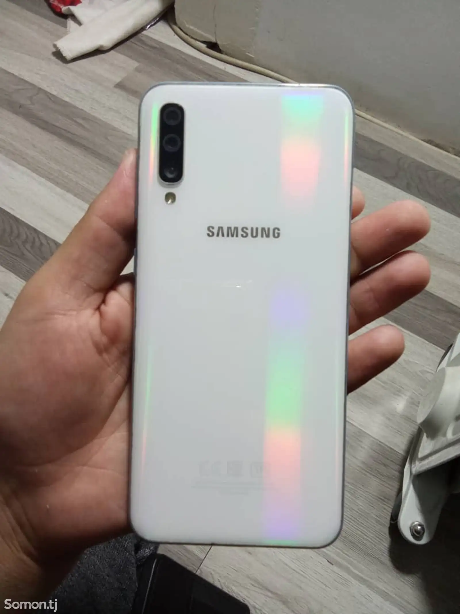 Samsung Galaxy A50-1