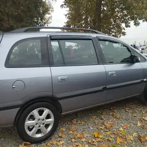 Opel Zafira, 2004