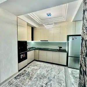 3-комн. квартира, 15 этаж, 87 м², Шохмансур