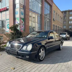 Mercedes-Benz E class, 2001