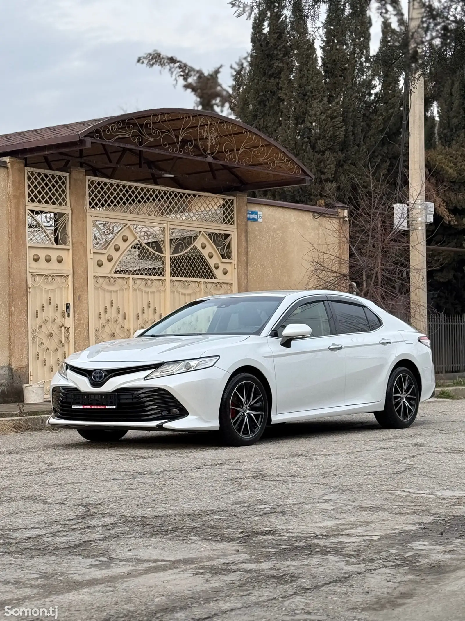 Toyota Camry, 2017-1