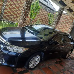 Toyota Camry, 2015