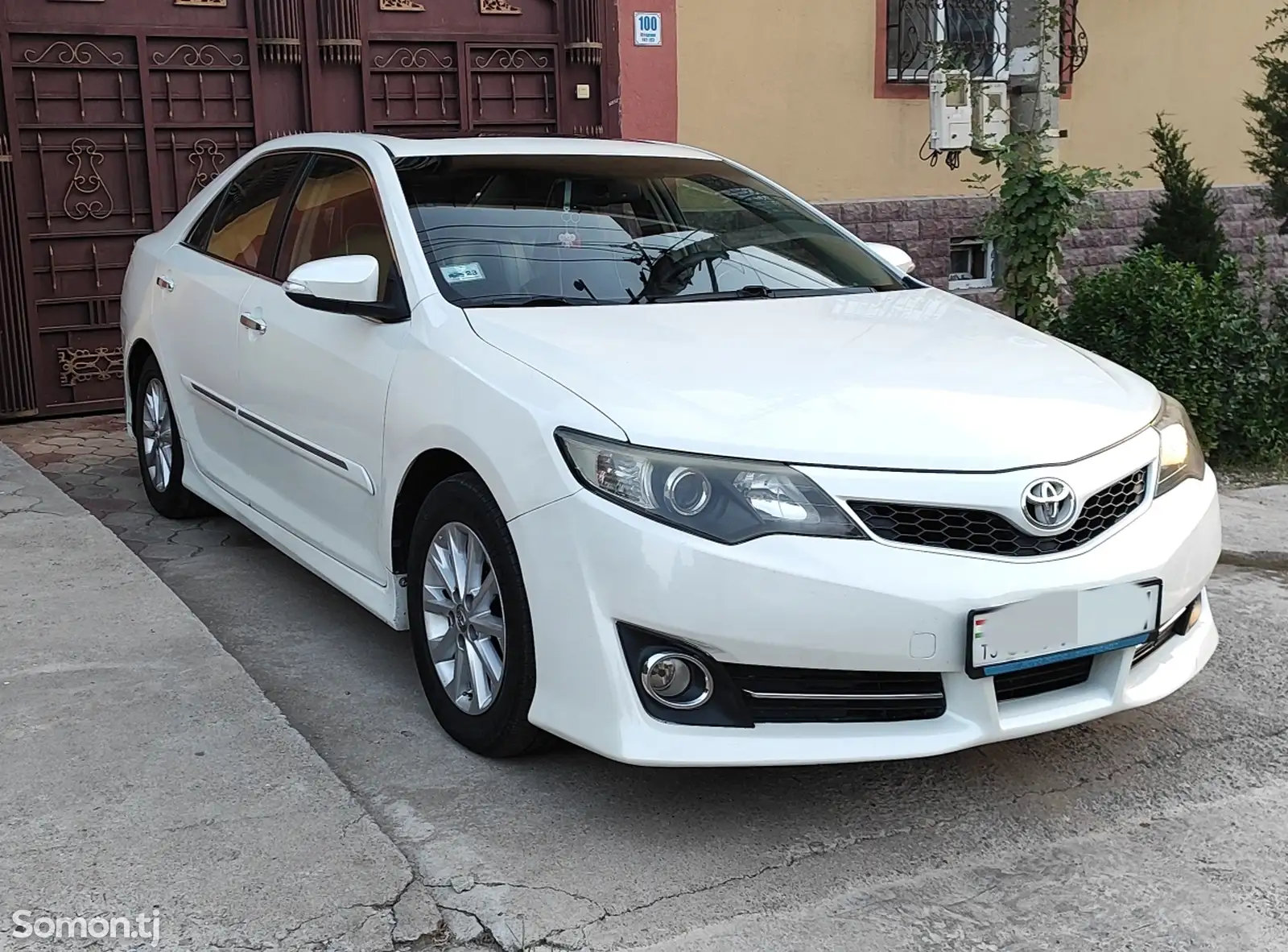 Toyota Camry, 2012-1