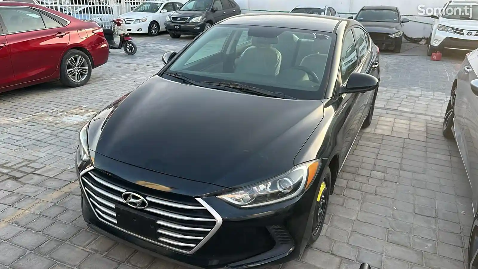 Hyundai Elantra, 2018-1