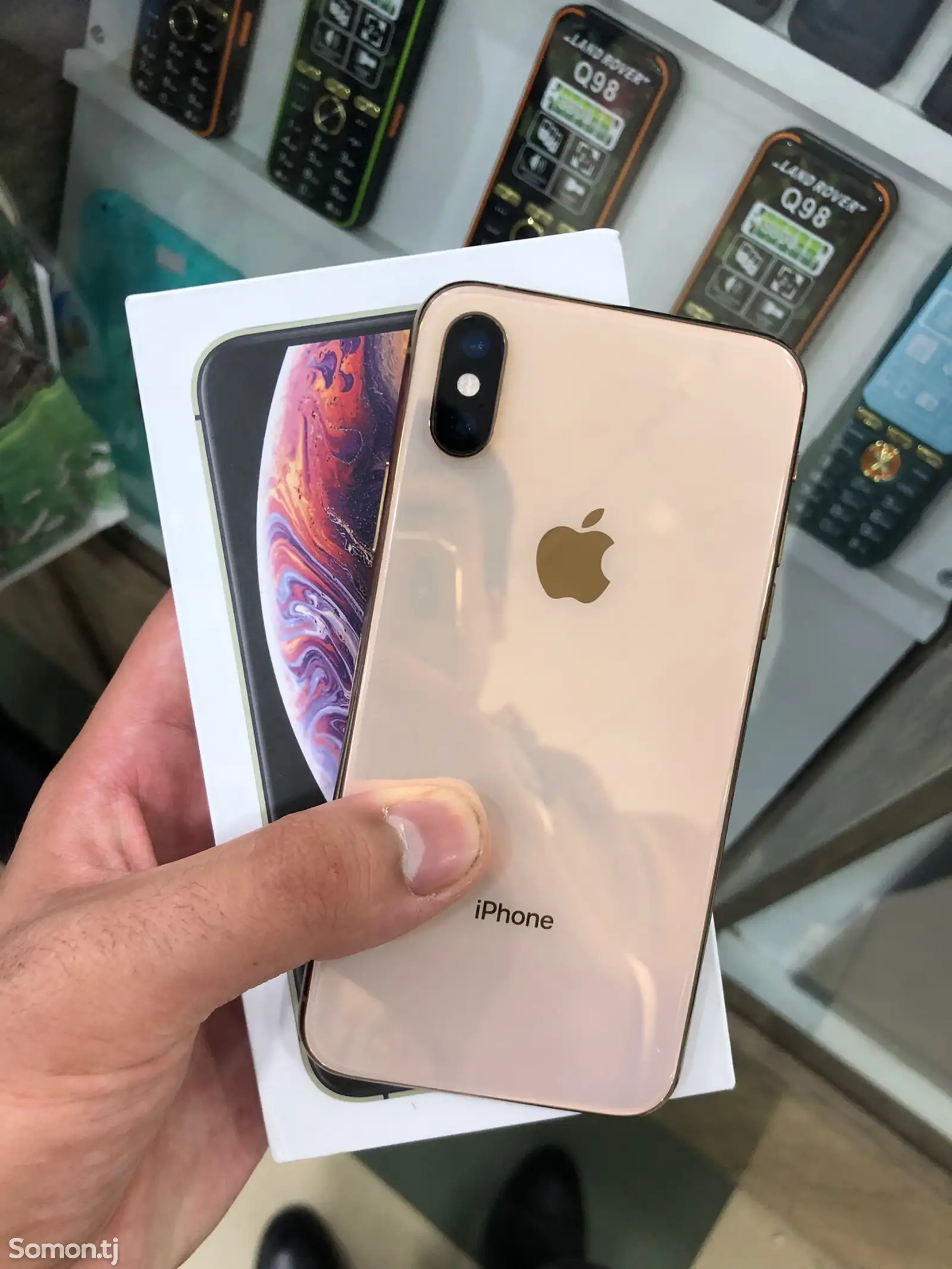 Apple iPhone Xs, 64 gb, Gold-1