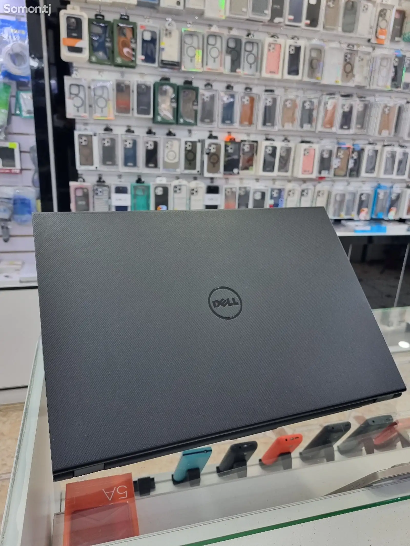 Ноутбук Dell Inspiron 15-1