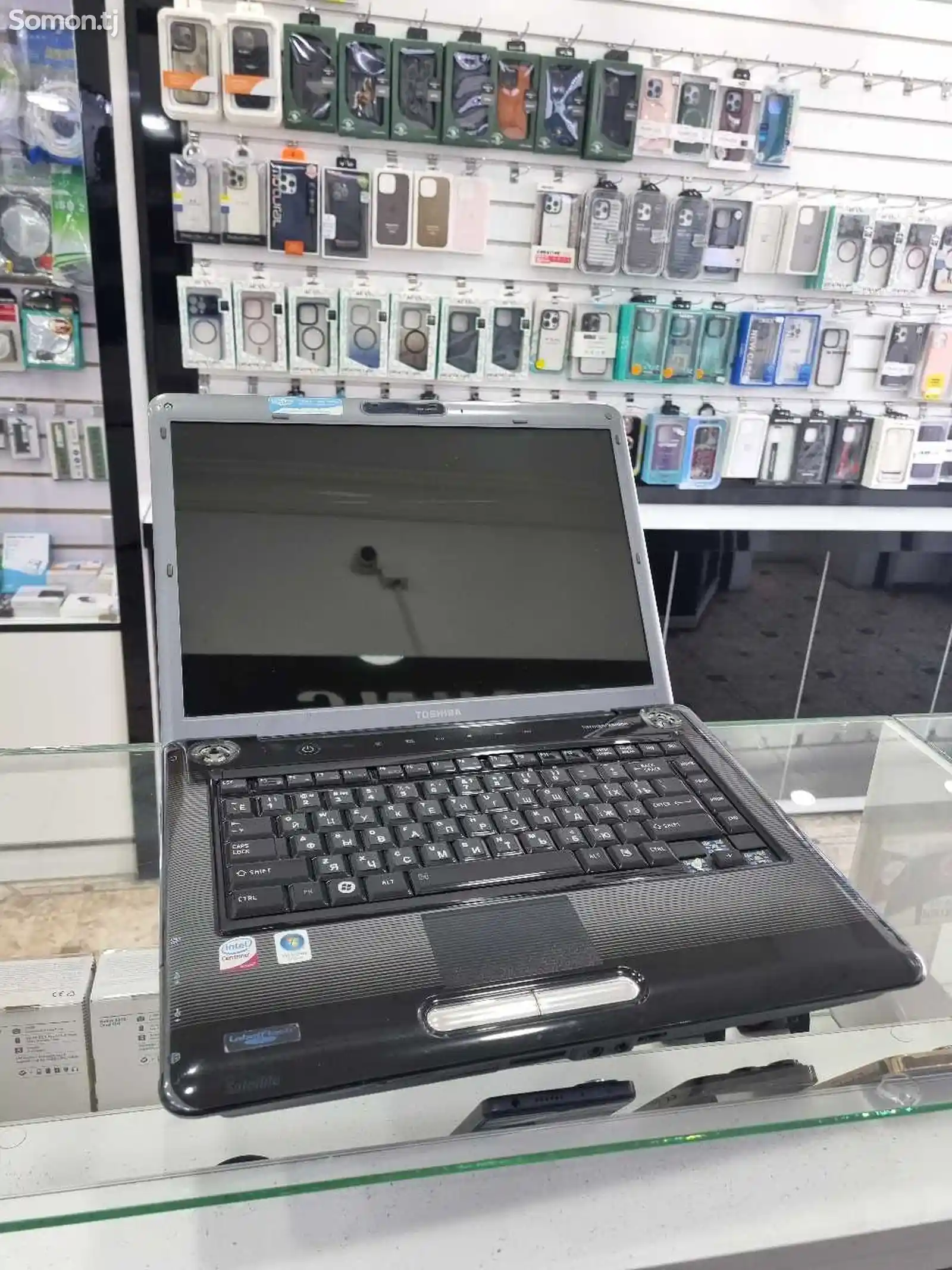 Ноутбук Toshiba-1