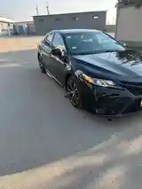 Toyota Camry, 2018-5